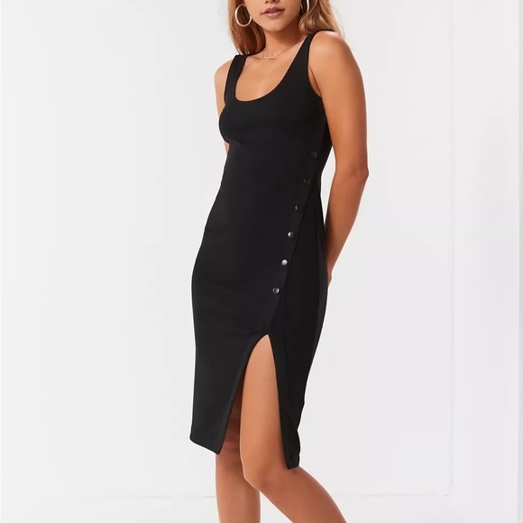 Urban Outfitters Dresses & Skirts - UO urban outfitters ribbed Addy Snap-Button Bodycon Midi Tank Dress
